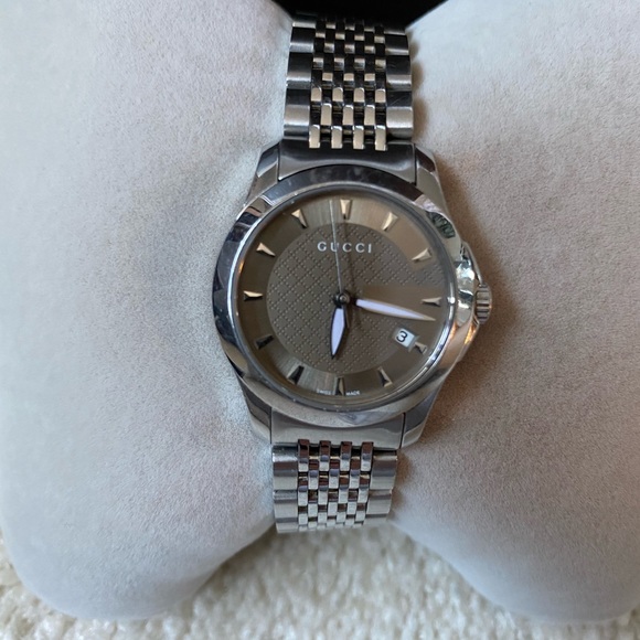 SOLD **GUCCI TIMELESS WATCH** - Picture 11 of 13
